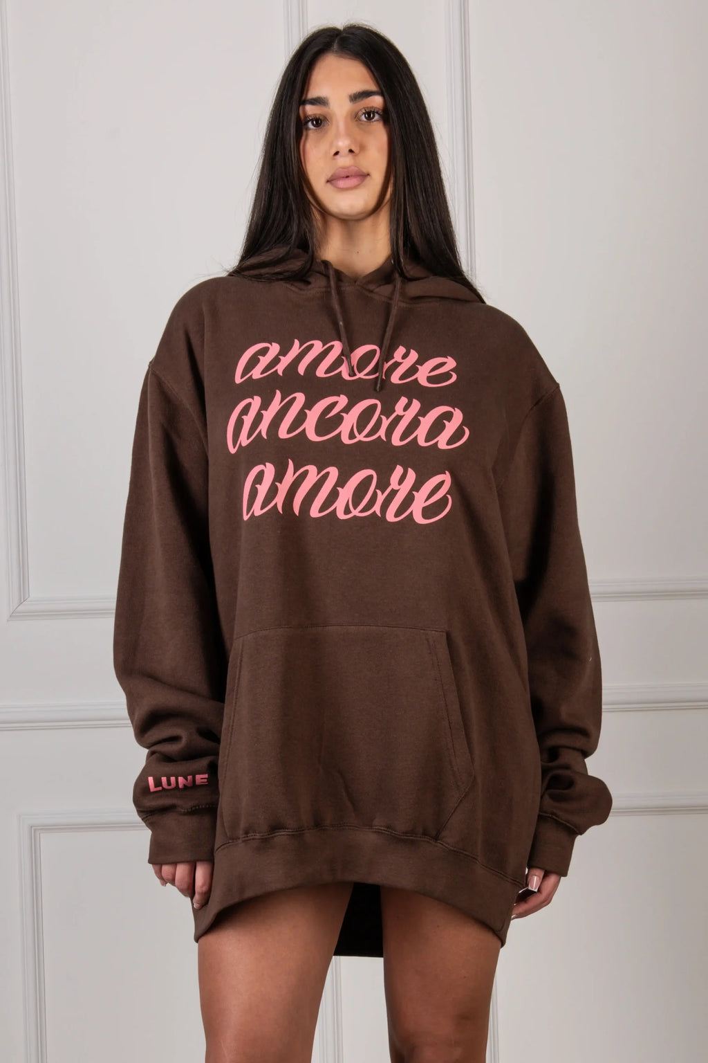 Felpa "AMORE ANCORA AMORE" Marrone